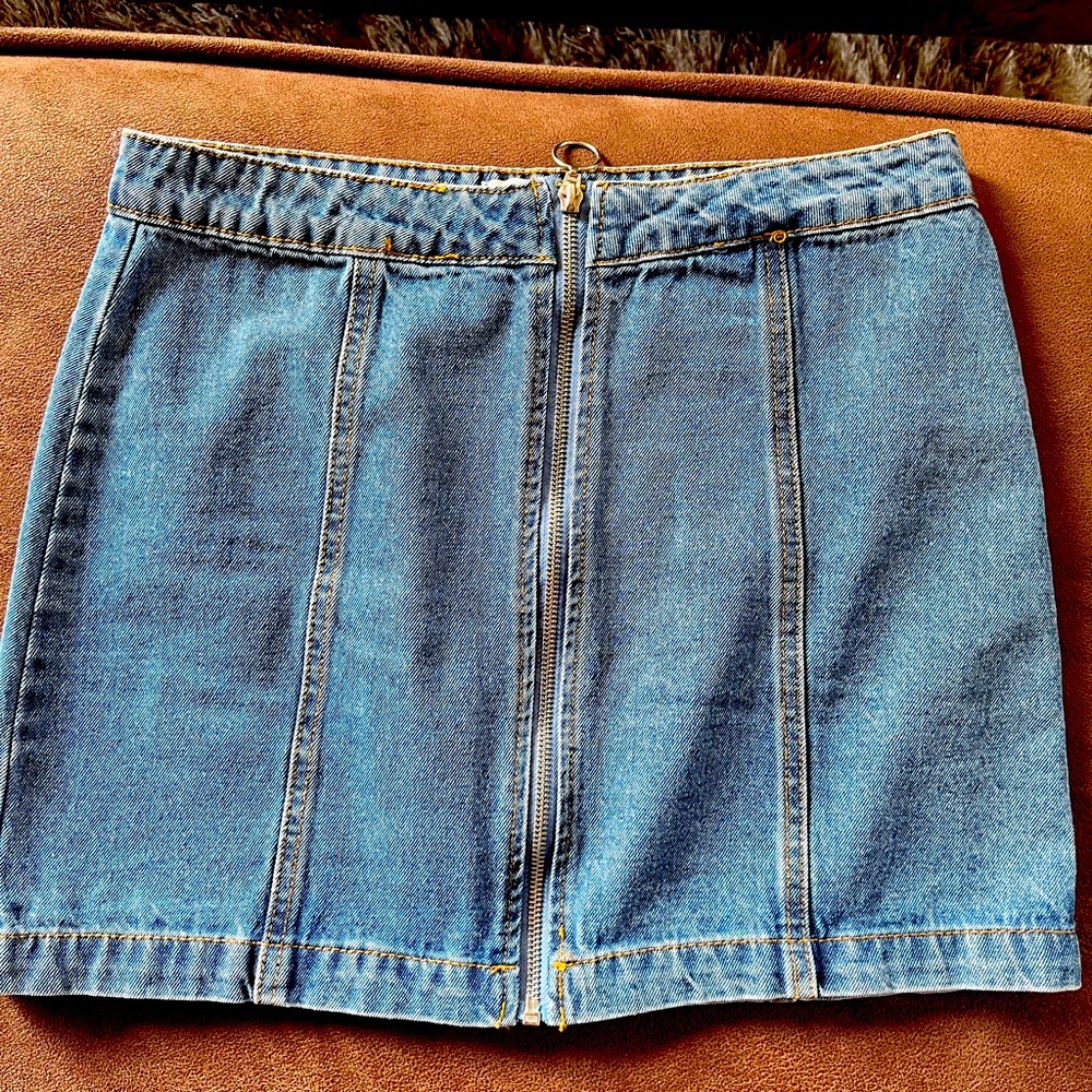 Forever 21 zip-front denim miniskirt.